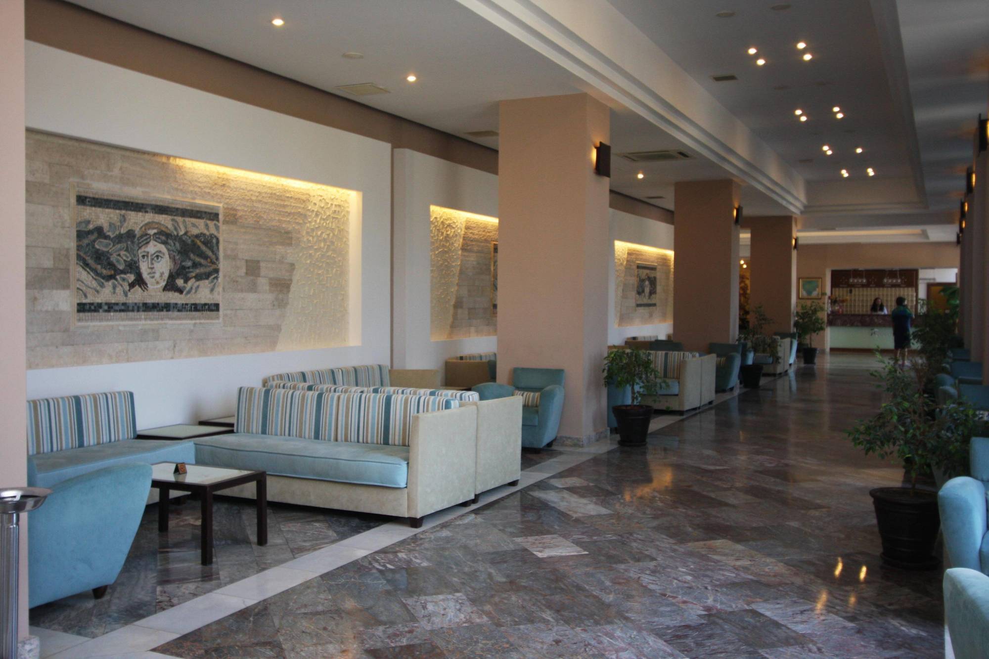 Babaylon Hotel Кешме Интерьер фото
